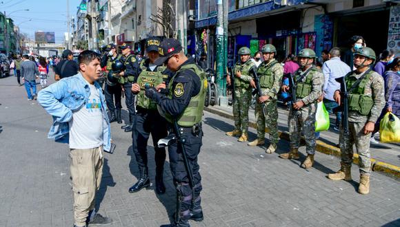 Durante el 2023,  el 81.8% de la población urbana peruana percibió que en los próximos 12 meses puede ser víctima de algún hecho delictivo que atente contra su seguridad, de acuerdo a la Encuesta Nacional de Programas Presupuestales. (Foto: Ministerio del Interior)