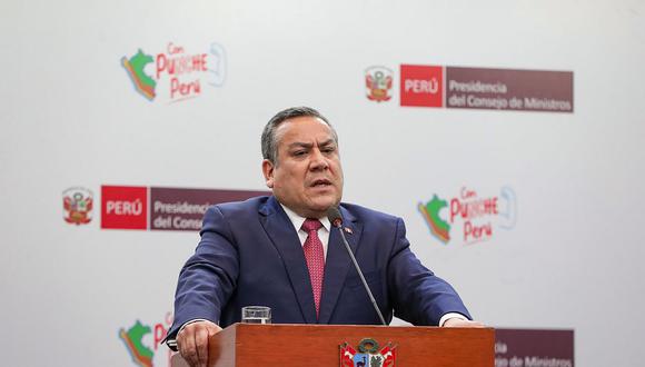Gustavo Adrianzén se dirigió a la prensa horas después de jurar como primer ministro. (Foto: PCM)
