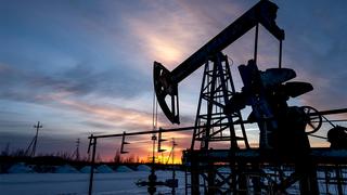 AIE prevé aumento de producción mundial de petróleo a partir de julio 