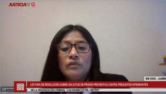 La jueza July Baldeón evaluó los elementos de convicción por el caso Los Dinámicos del Centro. (Justicia TV).
