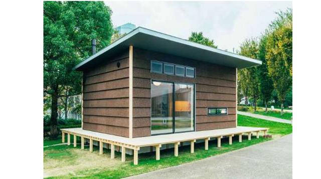 MUJI CORK HUT. La locura por las casas micro o 'Kyosho Jutaku' no es nada nuevo en el espacio en Japón, e incluso el minorista Muji ha comenzado a venderlas.