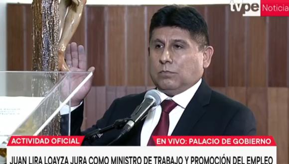 Juan Lira juró como nuevo ministro de Trabajo. Foto: captura de TV Perú