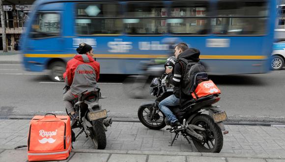 Empresas como Rappi y Glovo impulsaron el negocio de las motos. (Foto: AFP)