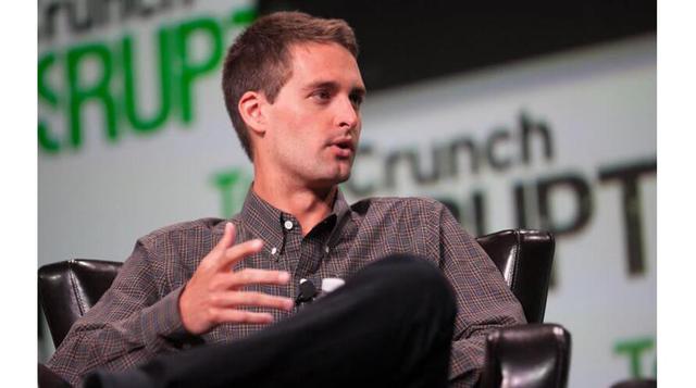 Evan Spiegel inició con poco. Evan Spiegel cofundó Snapchat durante sus tiempos en Stanford, pero éste no fue su primer negocio. Antes de crear la exitosa red social valorada en US$ 20 mil millones , se estrelló con la empresa Future Freshman. Al principi