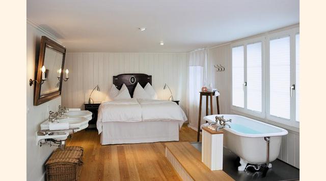 17. Hotel Boutique Schluessel, Beckenried, Suiza. "Todo en este hotel tiene encanto y clase. Salimos sintiéndonos relajados y mimados. El personal es amable y atento, hermoso paisaje, de origen local comida y habitaciones acogedoras".