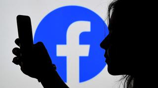 Facebook trata de desacreditar a la delatora y niega su versión de los hechos