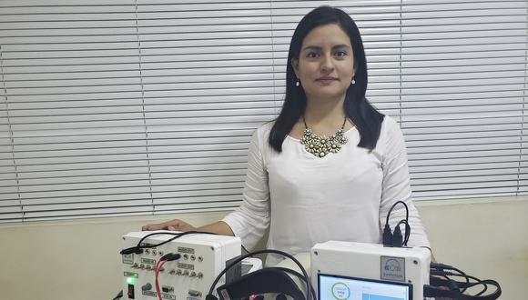 En la imagen, Gianina Honorio, creadora del centro de investigación Tinnitus Perú, quien ha desarrollado un sistema electrónico biomédico para aliviar las molestias que produce el Tinnitus. Foto: Andina