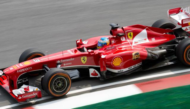 F138 (2013) | Ferrari apostó –en la temporada 2013– por el monoplaza F138. Este auto se diferenciaba porque la estructura de su chasis era de monocasco y estaba compuesta de un moldeado en fibra de carbono. (Wikipedia).