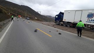 Bloqueo en La Oroya: buses y camiones varados en segundo día de protesta en reclamo a minera Chinalco