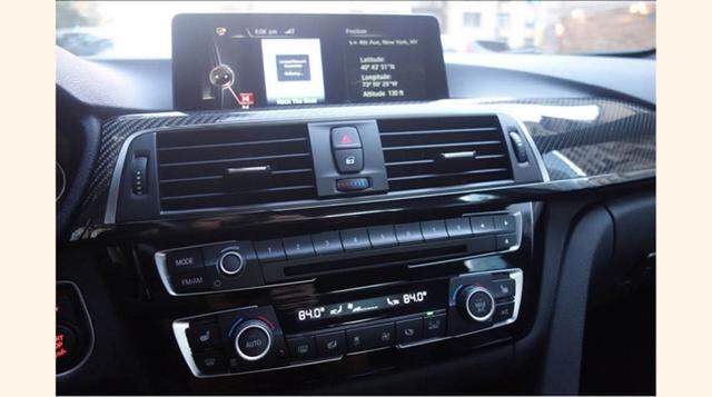 3. Alma deportiva en un sedán (con una mejora). Si usted compra el BMW M3 2017, debe elegir el Paquete de Competición de US$ 4,750 como parte de la adquisición. El auto simplemente no es lo mismo sin él y con él, todo lo que usted quiere hacer en la calle