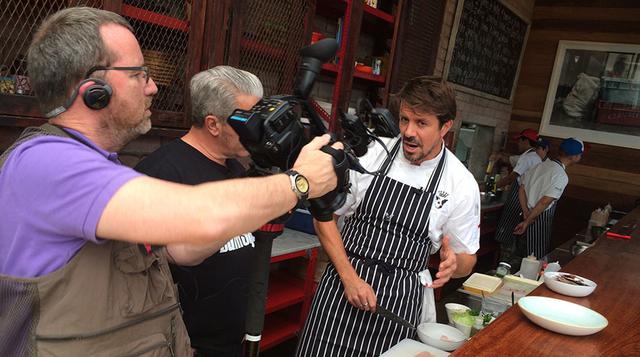 Luego se enfocaron en El Mercado donde Rafael Osterling presenta a manera muy particular su propia versión del ceviche peruano.