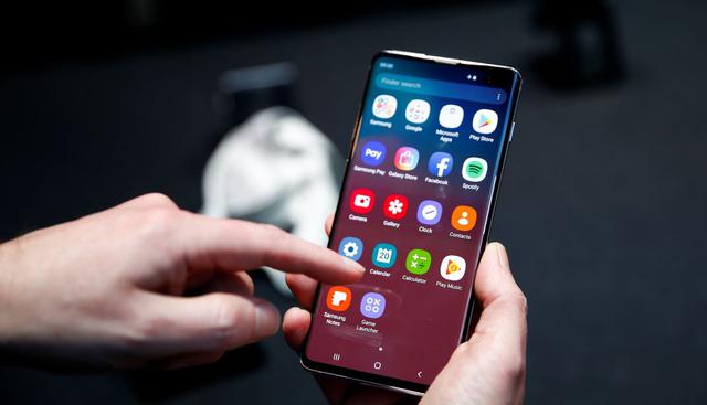 Los Galaxy S10 y Galaxy S10 + junto al modelo más pequeño y económico S10E, podrán reservarse por internet a partir del jueves 21 de febrero. (Foto: Reuters)