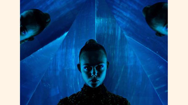 'The Neon Demon', De Nicolas Winding Refn. A Blancanieves se le sube a la cabeza eso de que es la más bella del reino, mientras las malvadas madrastras harán todo lo posible por desbancarla del trono, aunque para ello tengan que tomar después sa