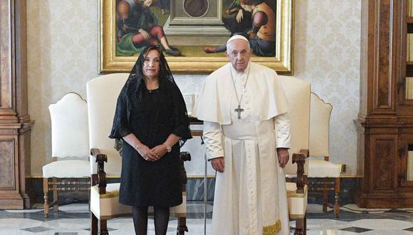 Presidenta Dina Boluarte fue recibida por el Papa Francisco. (Foto: EFE)