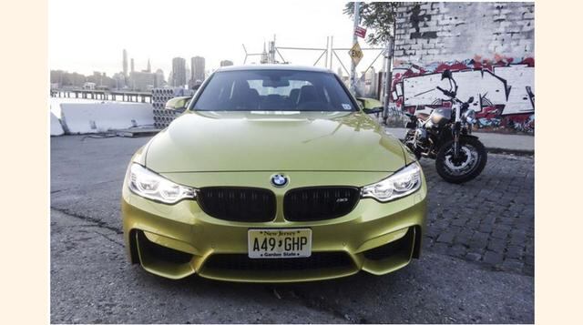 6. Opciones de lujo. A menudo, los fabricantes de autos de carrera ponen toda su atención y recursos en hacer la máquina lo más liviana posible, sacrificando otras cosas en el proceso (calidad, elegancia de materiales, la sutileza del diseño de los asient