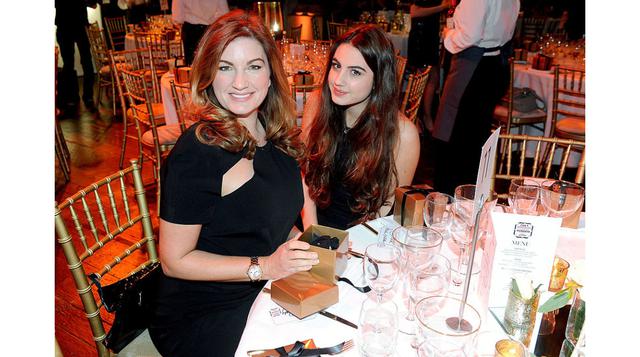 Karen Brady es la hija del empresario de la liga de futbol inglés Terry Brady, es embajadora de Barclays Lifeskills, que ofrece a jóvenes experiencias de trabajo. (Foto: dailymail)