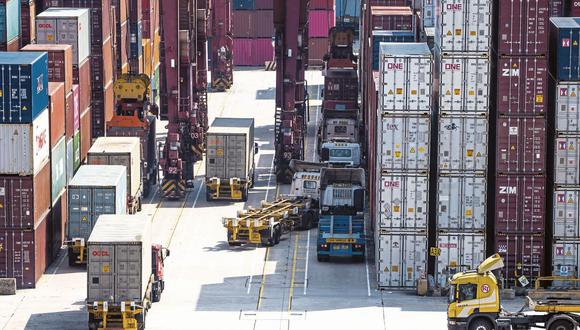 Editorial de Gestión. El principal socio comercial del Perú es China (en el intercambio de bienes), pero casi todo lo que exportamos al gigante asiático son productos tradicionales.  (Foto: Bloomberg)