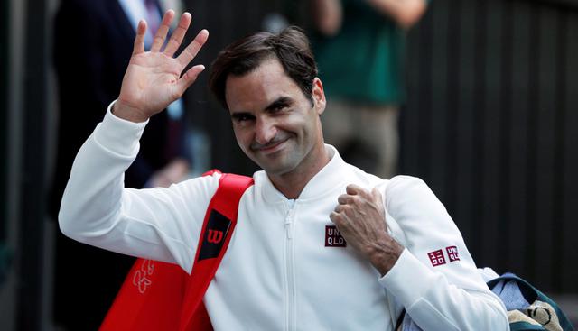 El suizo Roger Federer impactó al mundo de negocios deportivo usando la indumentaria de la marca Uniqlo. (Foto: EFE)