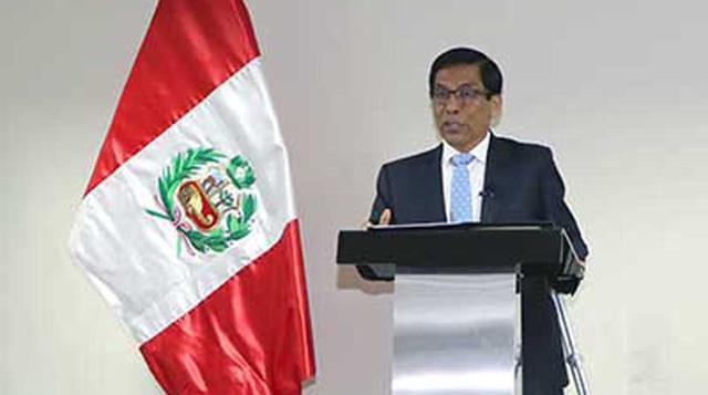 El nuevo ministro de Agricultura y Riego (Minagri), José Hernández Calderón, manifestó que la agricultura se convertirá en la locomotora del desarrollo nacional y el principal sustento en la revolución social en el país. Señaló el compromiso del Minagri c