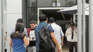 Más de 74 mil alumnos de universidades no licenciadas en el limbo