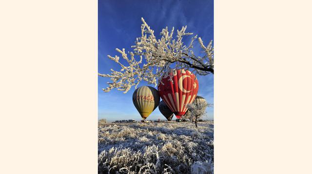 Capadocia, una región histórica en el centro de Anatolia, es conocido por las chimeneas de hadas y globos de aire caliente. (Foto: getty)