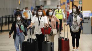 Las alternativas que esbozan las aerolíneas para reprogramar vuelos cancelados por protestas