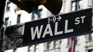 Wall Street sigue mixto a media sesión, con el Dow Jones casi plano