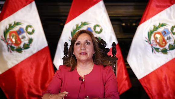 La presidenta Dina Boluarte indicó que no piensa quedarse en el cargo y demandó al Congreso aprobar el adelanto de elecciones. (Foto: Presidencia)
