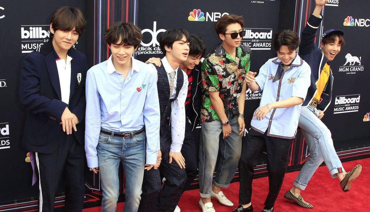 ‘ARMY’. Es el nombre de los fans de BTS. Son más de 50 millones en redes sociales. Superan en número a los seguidores de Selena Gómez y Justin Bieber.'. (Foto: EFE)