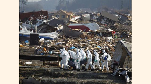 Cerca de US$ 1 millón en daños producto del tsunami que afectó localidades como Honolulú y Oahu. Es en este lugar donde se reportaron olas de nueve metros de alto. (Foto: AP)