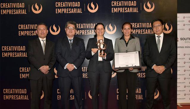 La Superintendencia de Banca, Seguros y AFP fue premiada en la categoría “Gestión Pública Nacional” por su iniciativa “Reporte de deudas SBS y alerta de calificaciones”, la cual permite a los ciudadanos consultar de manera virtual su situación crediticia, evitando trámites administrativos y costos.