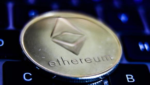 "Ethereum es actualmente una de las redes de criptoactivos más importantes del mundo, la cual permite el uso de contratos inteligentes en su blockchain".