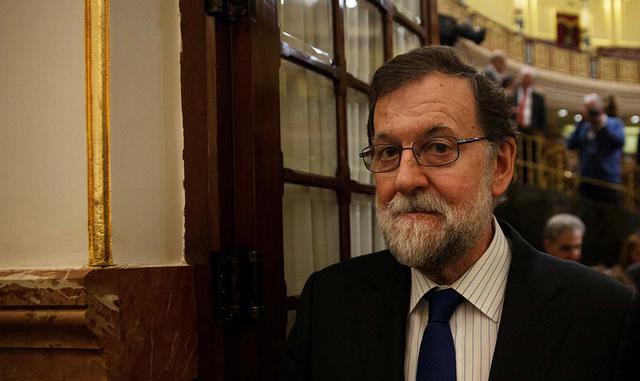 10. "Enhorabuena a @EmmanuelMacron, nuevo presidente de #Francia. Trabajemos Francia y España por una Europa estable, próspera y más integrada MR", tuiteó el presidente español, Mariano Rajoy.