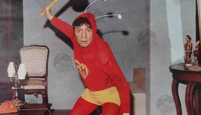 El Chapulín Colorado. Otro personaje importante en la vida de ‘Chespirito’ fue el Chapulín Colorado. Era un antihéroe que se identificaba por reunir todas las características negativas que tenían los héroes. (Facebook Chavo del 8).