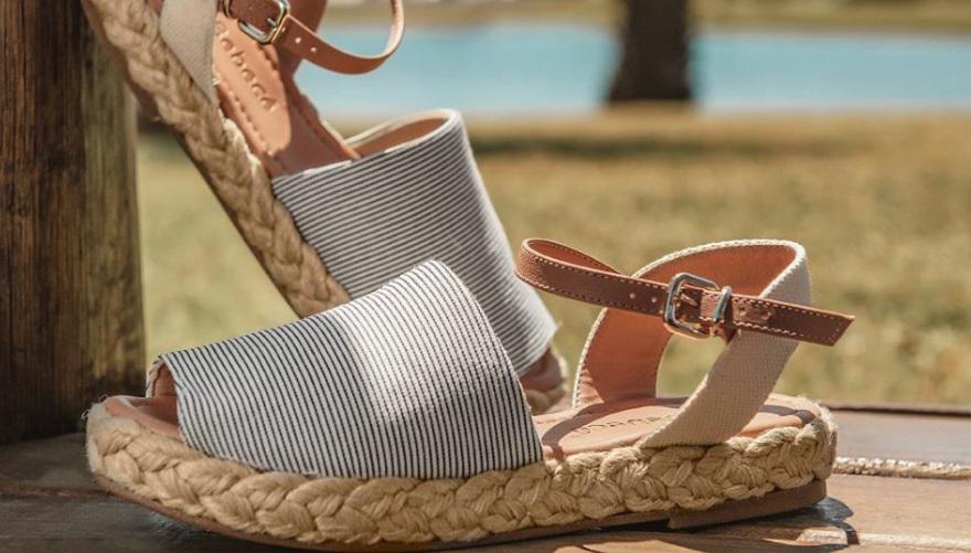 Calzado de la marca Bebecê.