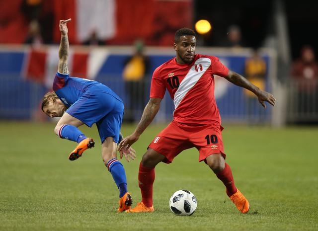 Foto 14 | Jefferson Farfán es uno de los jugadores cuyo pase más se ha devaluado, pues pasó de costar € 12 millones en 2015 a € 1 millón en la actualidad. (Foto: GEC)