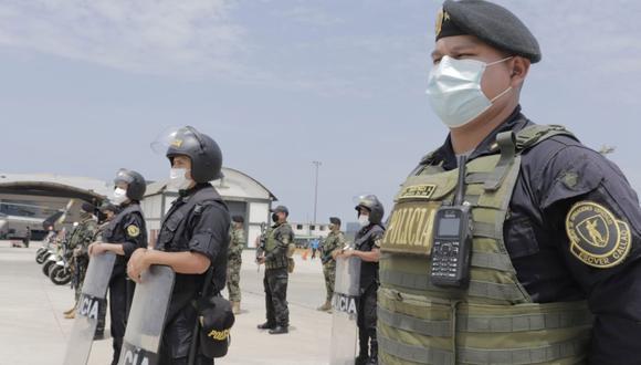 Este grupo de agentes policiales han sido denominado “Los ángeles de la vacuna”, quienes también estarán acompañados de las Fuerzas Armadas para brindar más seguridad. (Foto: PNP)