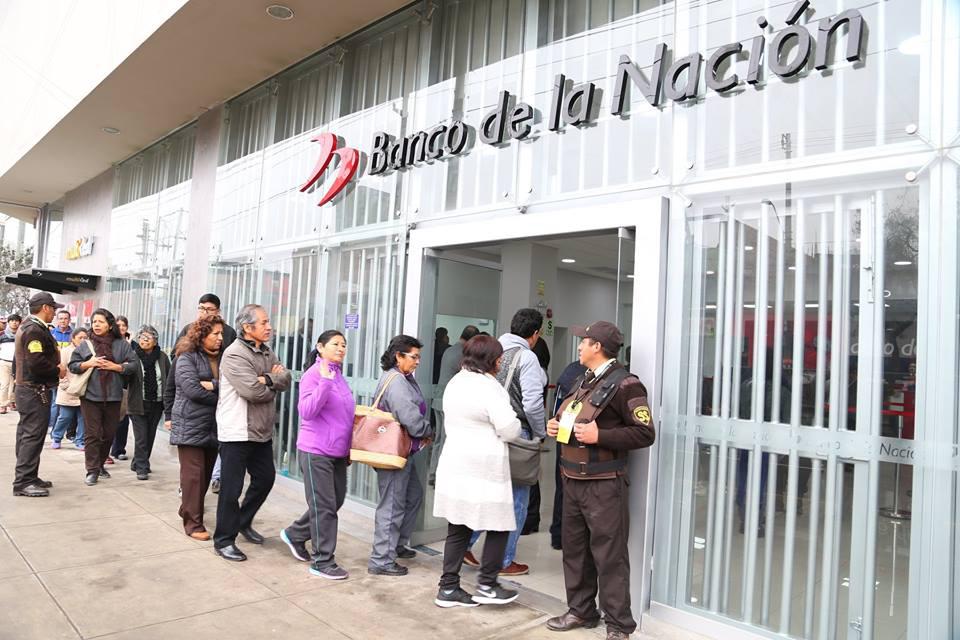 Recomienda a sus clientes hacer sus retiros o transacciones de manera oportuna para que no se vean perjudicados por esta situación. (Foto: Facebook - Banco de la Nación)