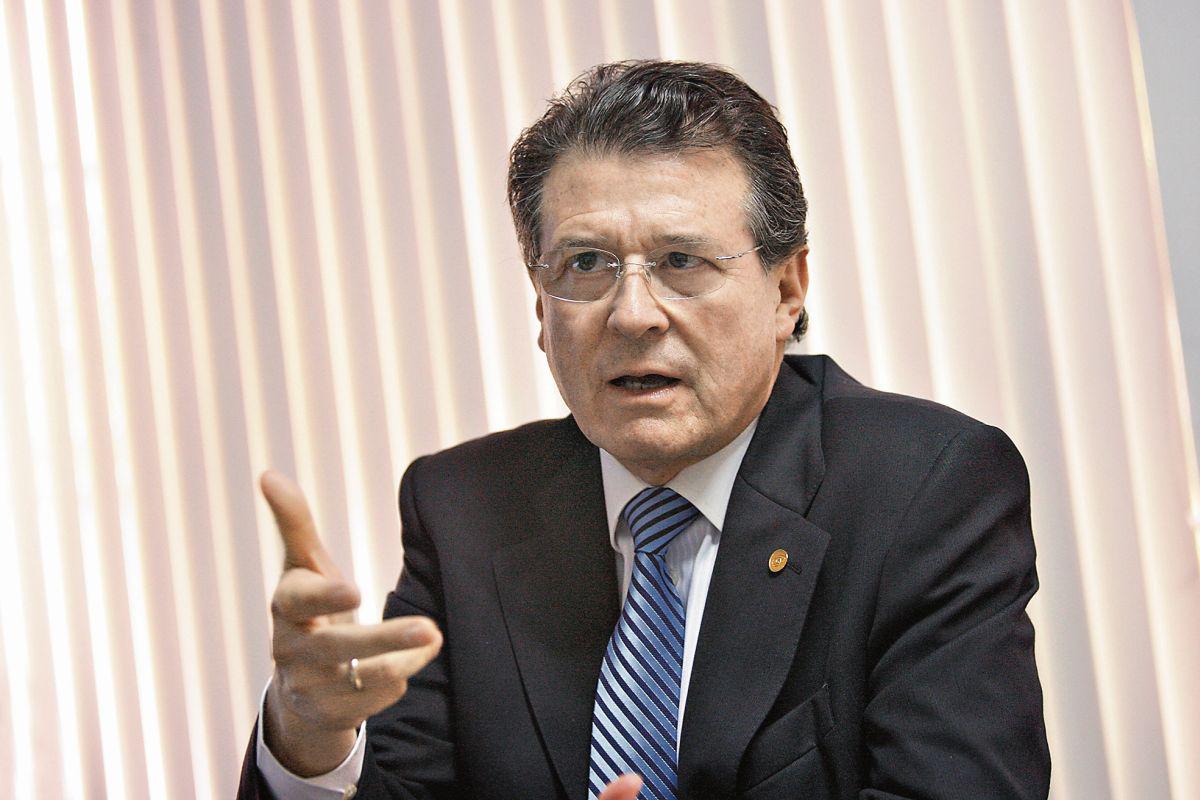 Competencia. Hopkins cree que cooperativas y el Banco de la Nación deben entregar créditos. (Foto: GEC)