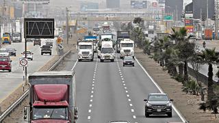 Muñoz evaluará extender otra vez marcha blanca al “pico y placa” para camiones