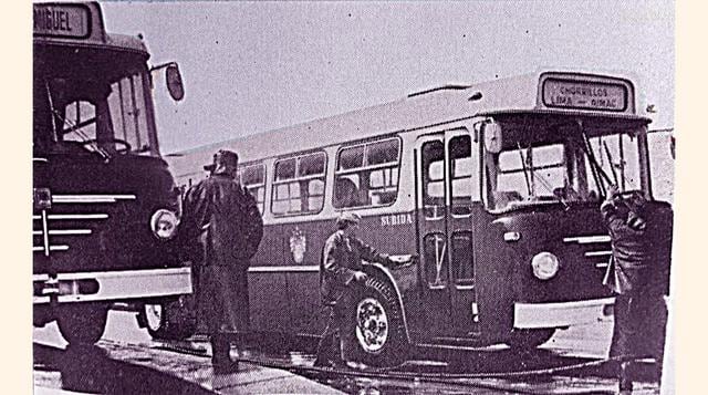 En 1965 apareció la empresa pública Administradora Paramunicipal de Transporte de Lima (APTL).