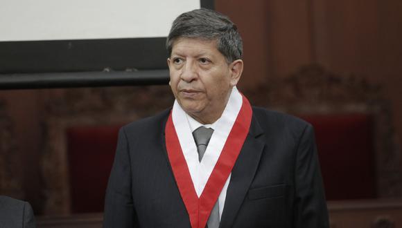 El magistrado Carlos Ramos tendrá que sustentar ante el pleno del TC la demanda que presentó Pedro Olaechea contra el presidente Martín Vizcarra
