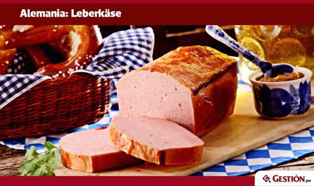 Especialmente popular en el sur de Alemania, Leberkäse es un tipo de carne encurtida de res, cerdo y tocino horneado como un pan de molde. A los locales les gusta convertirlo en un Leberkässemmel (sándwich) al poner una rebanada de este en un panecillo y 