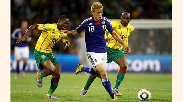 El japonés Keisuke Honda juega en el Milan. Su selección ha intervenido inisterrumpidamente en los mundiales desde Francia 1998. Jugará en Natal con Grecia. (cubadebate)