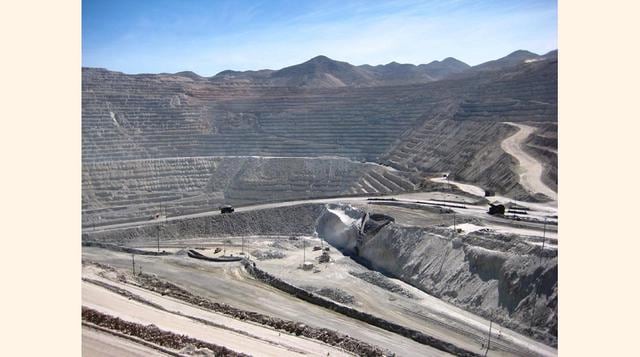 Ampliación de la mina Toquepala (SCC): Este proyecto cuenta con un 45% de avance y una inversión de US$ 750 millones. La nueva planta concentradora permitirá duplicar la capacidad de procesamiento de cobre de la mina, pasando de 60 mil a 120 mil toneladas