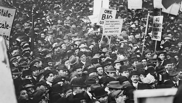Histórica fue la movilización luego de la fuerza demostrada por los obreros en sus reclamos que se instauró aquella fecha como el "Día del Trabajador". (Foto: Wikimedia Commons)