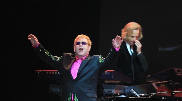 2013. Elton John, con US$ 830 mil.