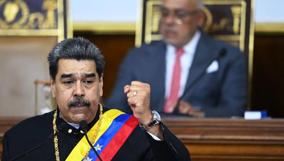 El presidente de Venezuela, Nicolás Maduro, pronuncia un discurso durante su informe anual a la Asamblea Nacional en Caracas el 12 de enero de 2023. (Foto de YURI CORTEZ / AFP)
