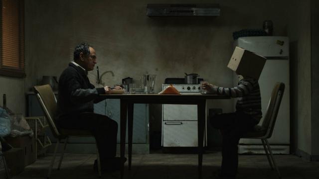 El limpiador (2013). Una Lima post-apocalíptica alberga a Eusebio, el encargado de limpiar los restos del virus que mata a todos los habitantes de la ciudad. En una de sus rutinas higiénicas encuentra a Joaquín, un niño que le cambiará la vida.