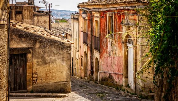 Desde hace varios años diversos lugares de Italia venden casas al valor simbólico de un euro, pero ¿Cuál es la verdadera razón? (Foto: Pixabay)